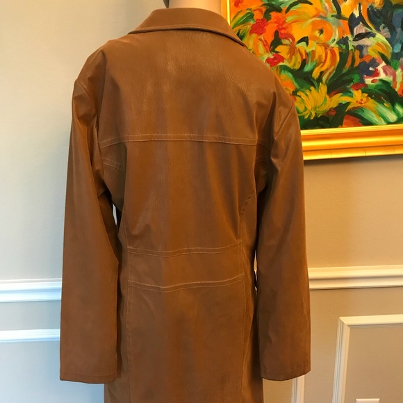 Tan Jacket like new. - Picture 2 of 6